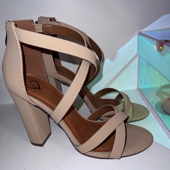 NWT Windsor Nude Heel - Picture 2 of 10